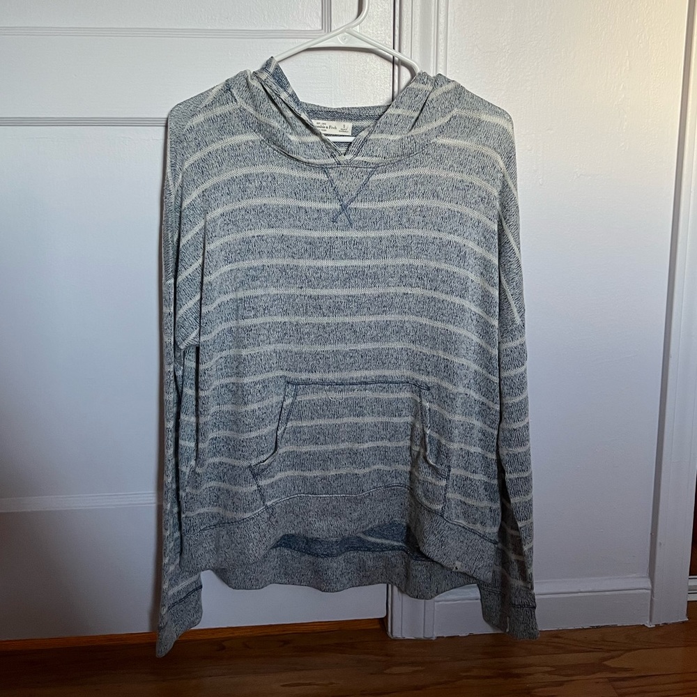 Hollister thin knit hoodie
